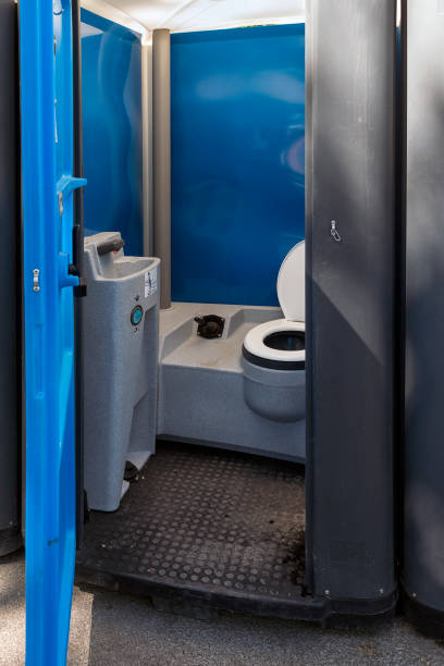 Portable restroom solutions in Delhi, LA