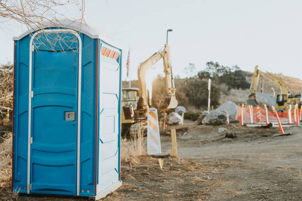 Best Portable toilet rental cost  in Delhi, LA